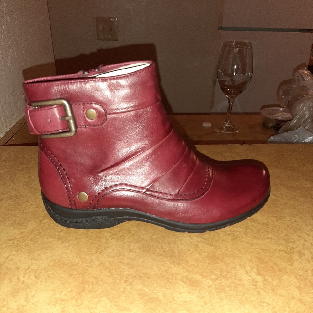 Women's Red Clark boots